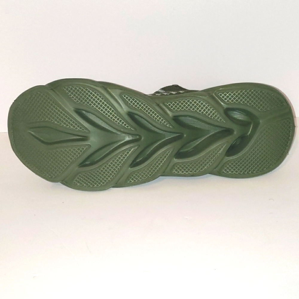 GSLMOLN Men's Slip on Shoe - Picture 5 of 6